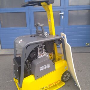 dpu-3050-vibrationsplatte-02